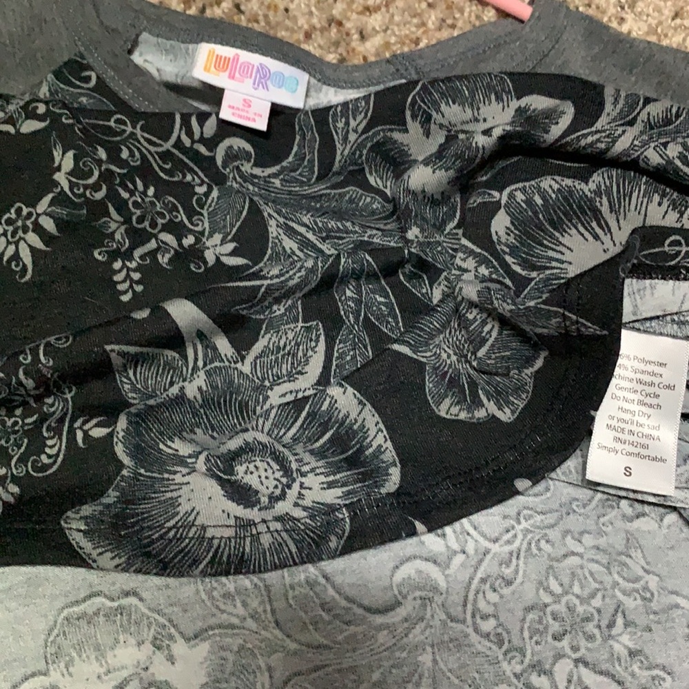 Lularoe floral Randy - Picture 2 of 2